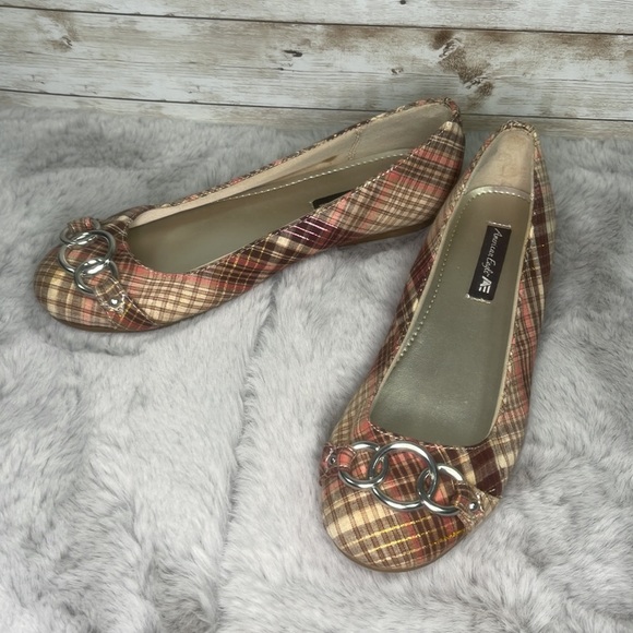 American Eagle Plaid Flats - Picture 3 of 10